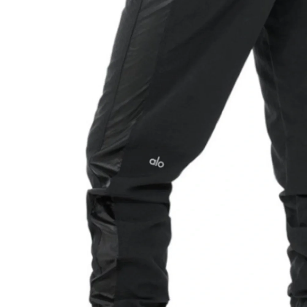 Alo Yoga black Remix jogger pull on and go pants with zip pockets XS